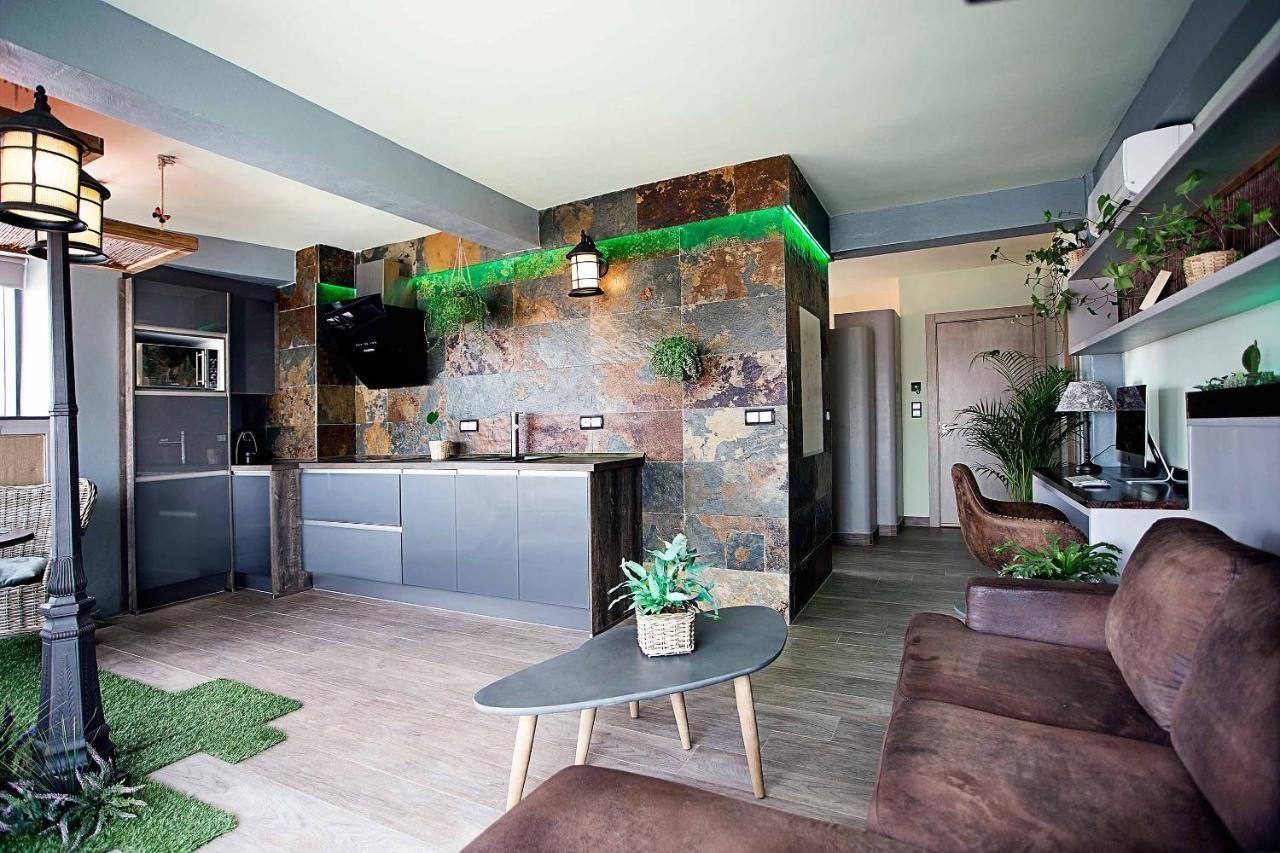 Estudios En Ciudad Málaga Exteriör bild